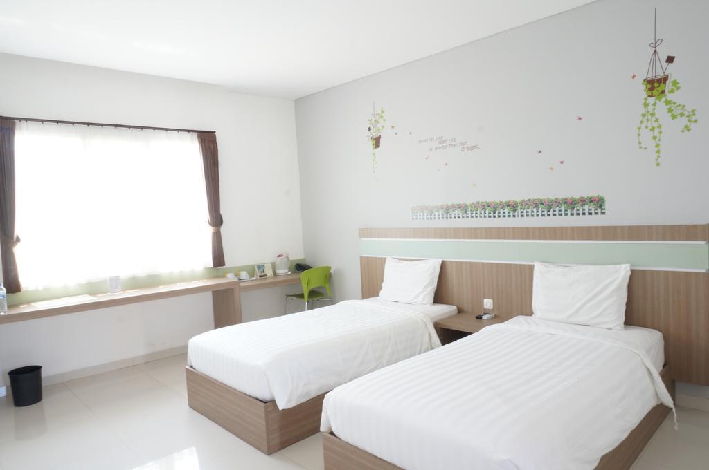 Rumah Cassa Guest House 泗水 客房 照片