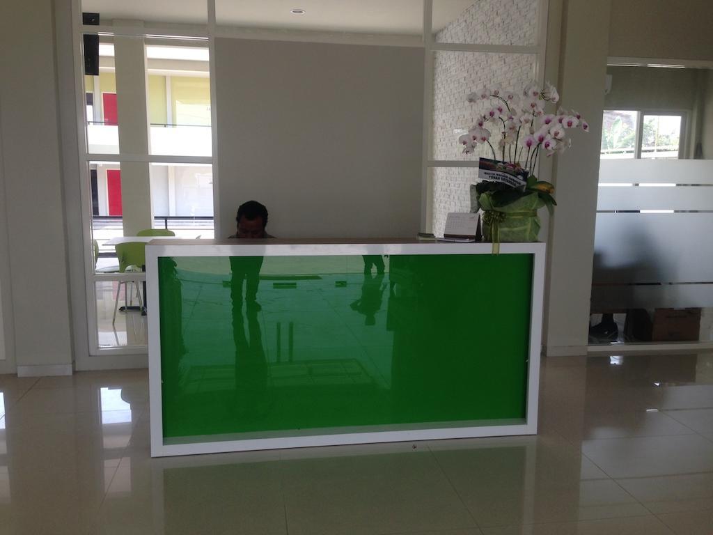 Rumah Cassa Guest House 泗水 外观 照片